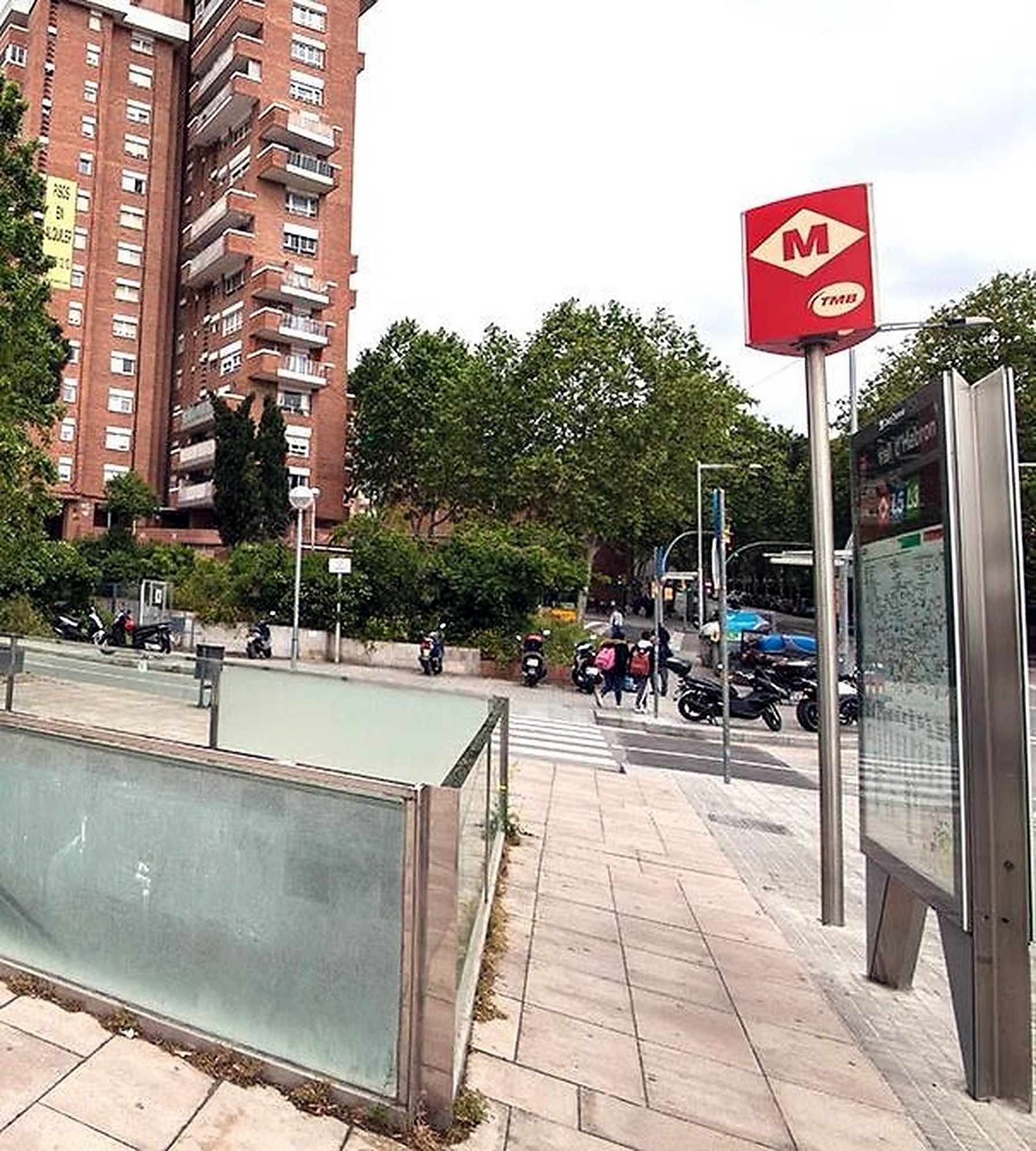 Metro Vall d'Hebron L3